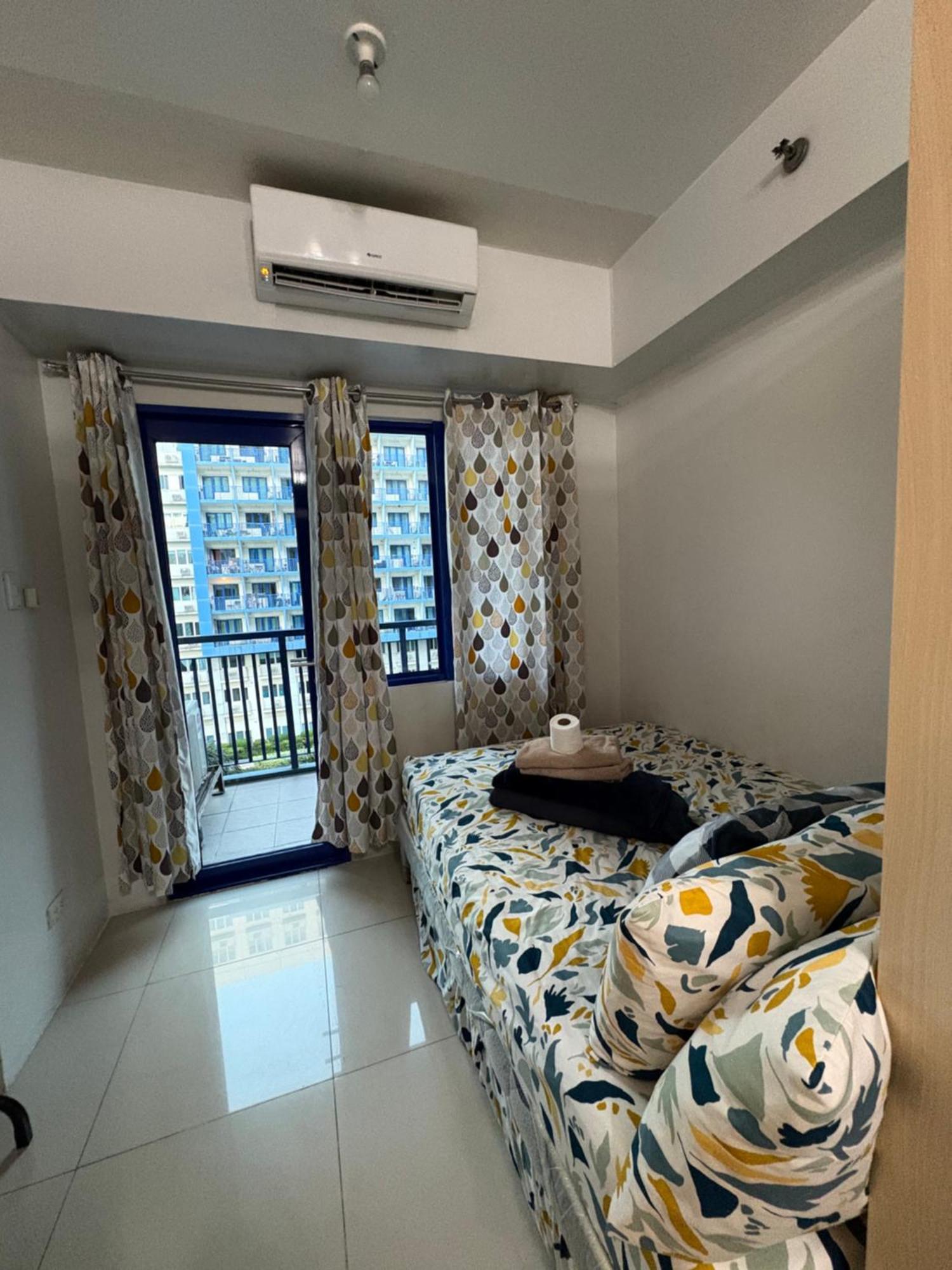 Sea Residences Jeremiah2911 Manila Exterior photo